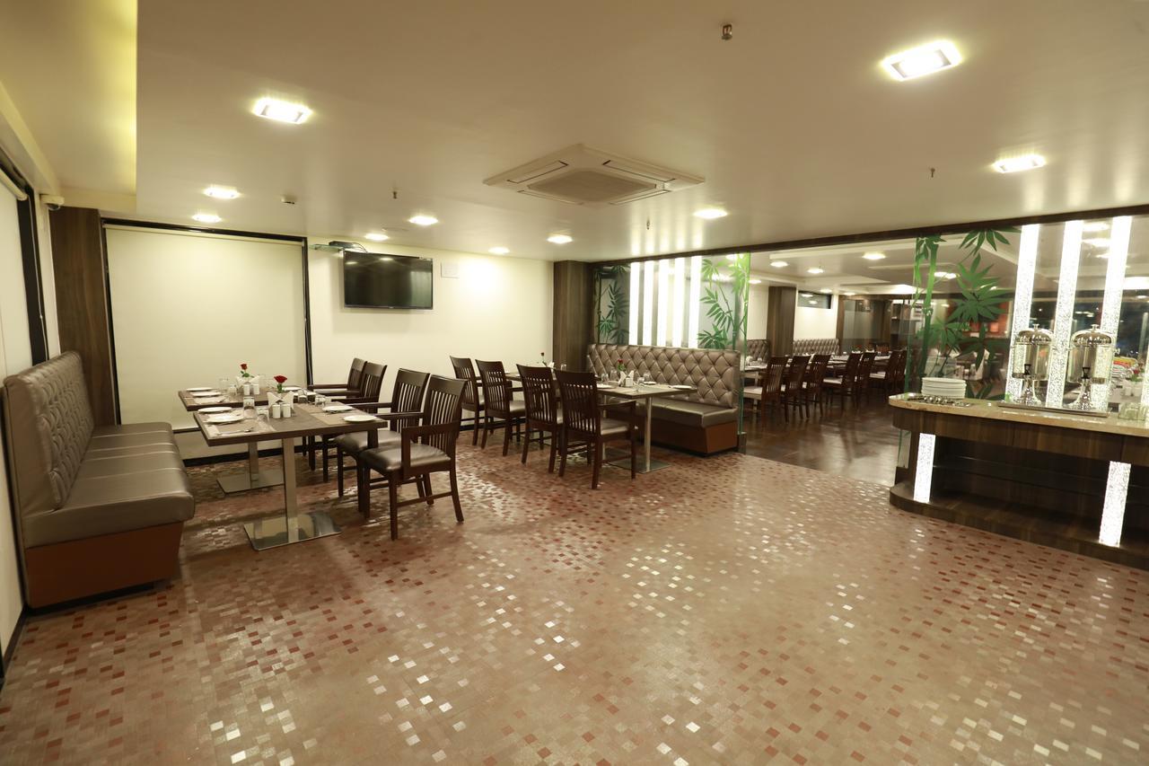 The One Hotel Aurangabad  Exterior photo